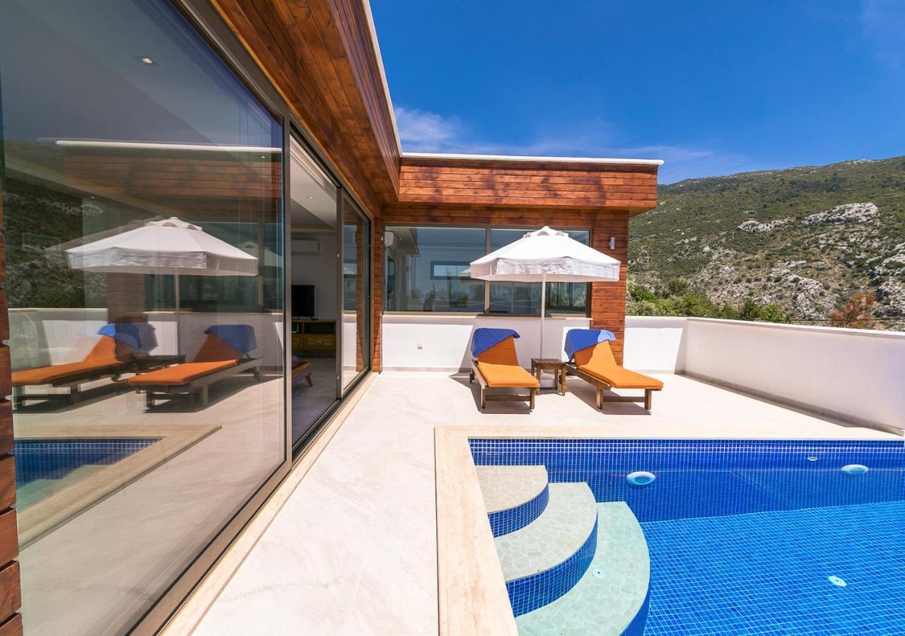 Villa 1 Sleeps 2 Honeymoon Isolated Infinity-Villa Orkide Uzumlu  エクステリア 写真